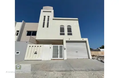 Villa - 5 Bedrooms - 6 Bathrooms for sale in Bani Jamra - Northern Governorate