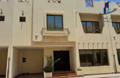 Villa - 4 Bedrooms - 4 Bathrooms for rent in Al Juffair - Capital Governorate