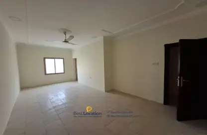 Apartment - 2 Bedrooms - 3 Bathrooms for rent in Salmabad - Central Governorate