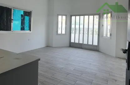 Apartment - 2 Bedrooms - 1 Bathroom for rent in Jid Ali - Central Governorate