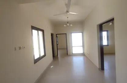 Villa - 4 Bedrooms - 4 Bathrooms for rent in Jannusan - Northern Governorate