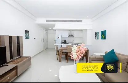 Apartment - 1 Bedroom - 2 Bathrooms for sale in Al Juffair - Capital Governorate