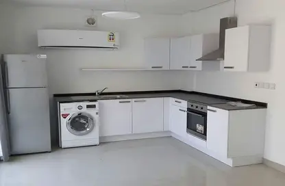 Apartment - 2 Bedrooms - 2 Bathrooms for rent in Hidd - Muharraq Governorate