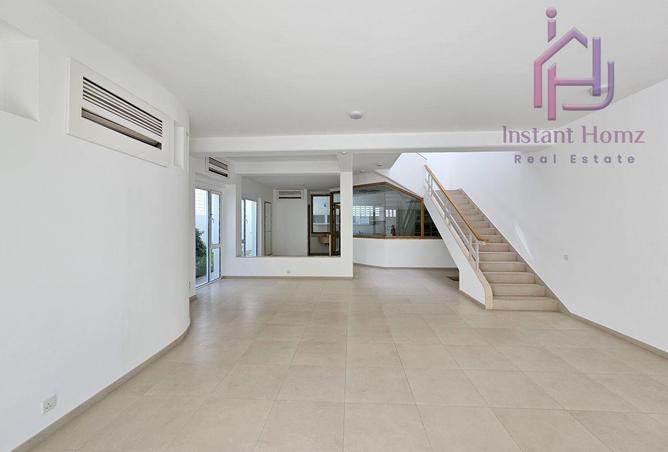 977267 - Property Main Image