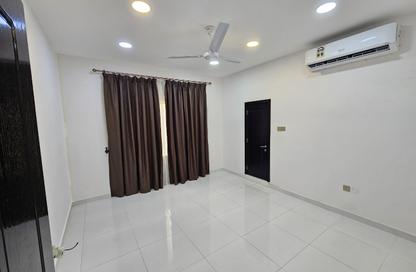 Apartment - 2 Bedrooms - 3 Bathrooms for rent in Tubli - Central Governorate