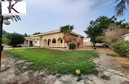 Compound - 3 Bedrooms - 4 Bathrooms for rent in Saar - Northern Governorate