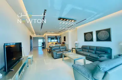 Apartment - 3 Bedrooms - 5 Bathrooms for rent in Reef Island - Capital Governorate