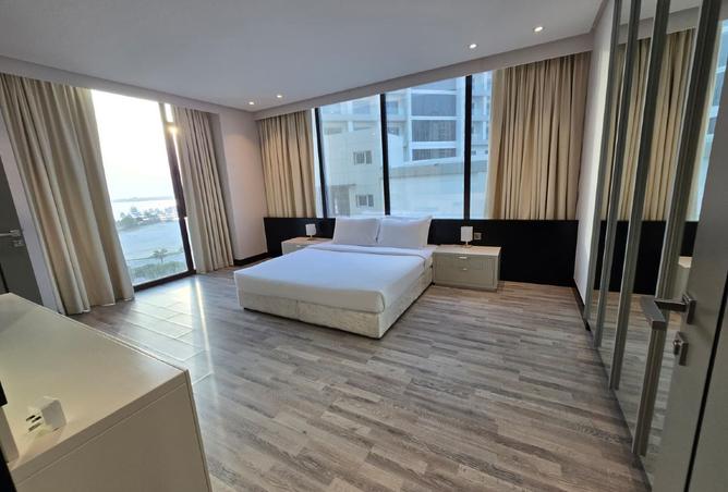 964113 - Property Image 2