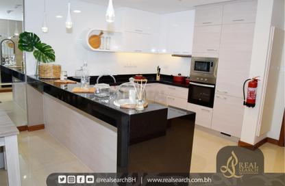 Apartment - 2 Bedrooms - 4 Bathrooms for rent in The Treasure - Dilmunia Island - Muharraq Governorate