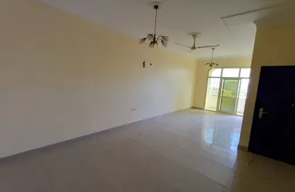 Apartment - 3 Bedrooms - 4 Bathrooms for rent in Al Bahair - Riffa - Southern Governorate