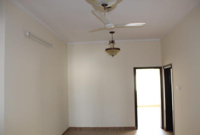 972456 - Property Image 2