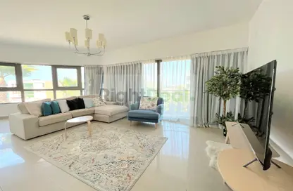 Apartment - 2 Bedrooms - 2 Bathrooms for sale in Tala Island - Amwaj Islands - Muharraq Governorate