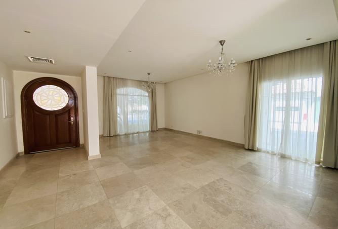 957958 - Property Image 2