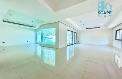 Villa - 5 Bedrooms - 6 Bathrooms for rent in Saar - Northern Governorate