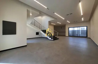 Villa - 3 Bedrooms - 5 Bathrooms for sale in Busaiteen - Muharraq Governorate