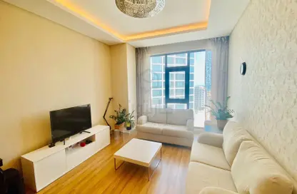 Living Room image for: Apartment - 1 Bedroom - 2 Bathrooms for sale in The Lagoon - Amwaj Islands - Muharraq Governorate, Image 1