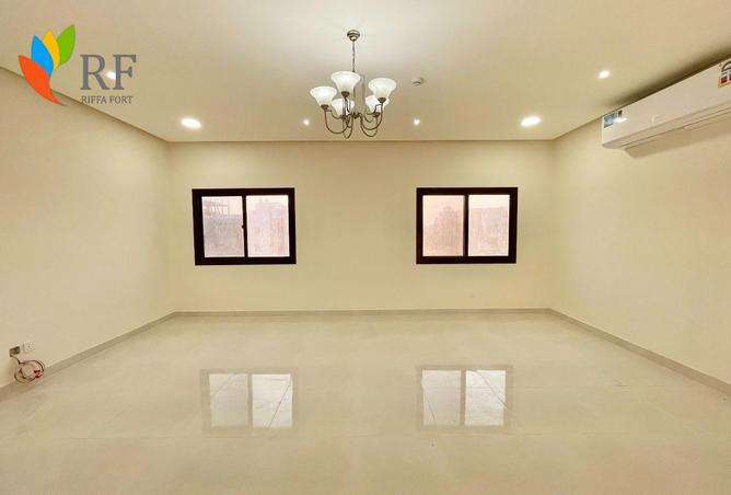 969563 - Property Image 2