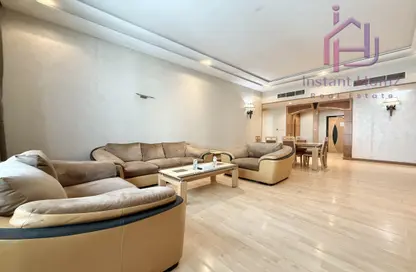 Apartment - 3 Bedrooms - 4 Bathrooms for rent in Al Juffair - Capital Governorate