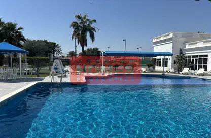 Compound - 4 Bedrooms - 5 Bathrooms for rent in Saar - Northern Governorate