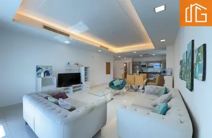 Apartment - 2 Bedrooms - 3 Bathrooms for rent in Al Juffair - Capital Governorate