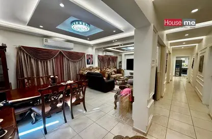 Living / Dining Room image for: Villa - 7 Bedrooms - 6 Bathrooms for rent in Janabiya - Northern Governorate, Image 1