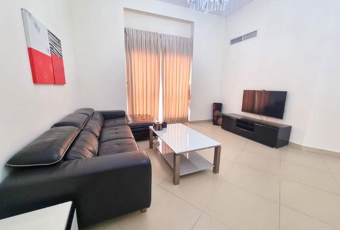 957646 - Property Image 2