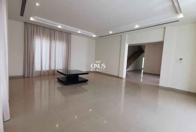 955402 - Property Image 3