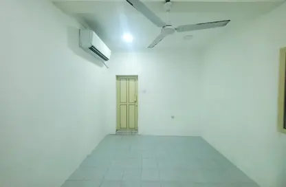Apartment - 2 Bedrooms - 2 Bathrooms for rent in Galali - Muharraq Governorate