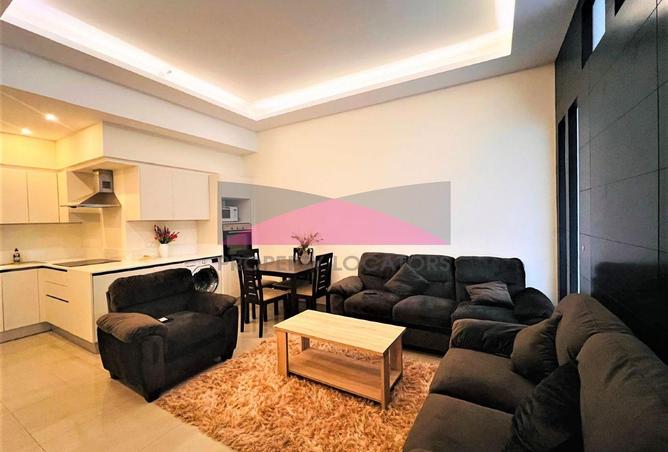 951460 - Property Image 2