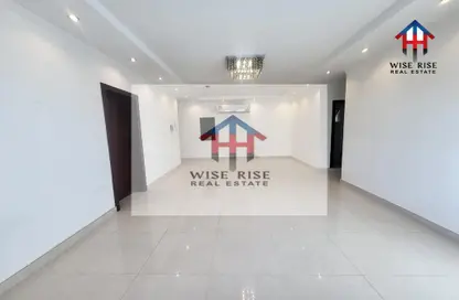 Apartment - 3 Bedrooms - 4 Bathrooms for rent in Hidd - Muharraq Governorate