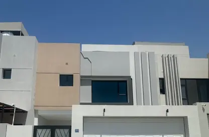 Villa - 5 Bedrooms - 4 Bathrooms for sale in Bani Jamra - Northern Governorate