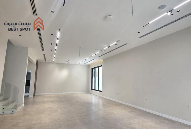 942872 - Property Image 3