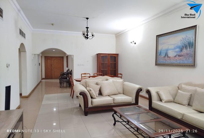 976729 - Property Image 3