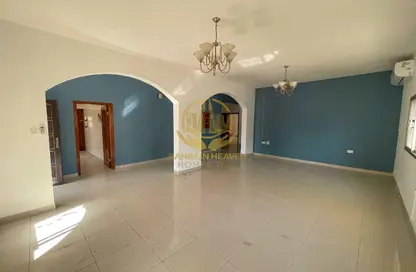 فيلا - 3 غرف نوم - 2 حمامات للايجار في توبلي - المحافظة الوسطى