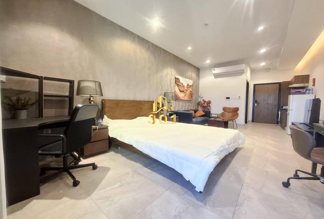 963044 - Property Image 2