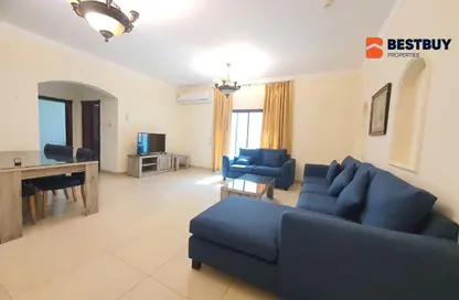 Apartment - 2 Bedrooms - 2 Bathrooms for rent in Al Juffair - Capital Governorate