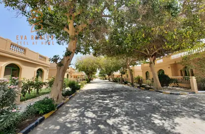 Villa - 3 Bedrooms - 4 Bathrooms for rent in Janabiya - Northern Governorate