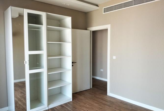 971418 - Property Image 2