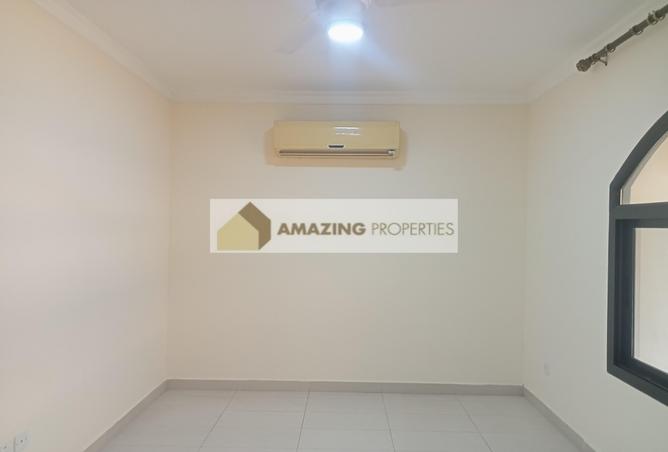 956633 - Property Main Image
