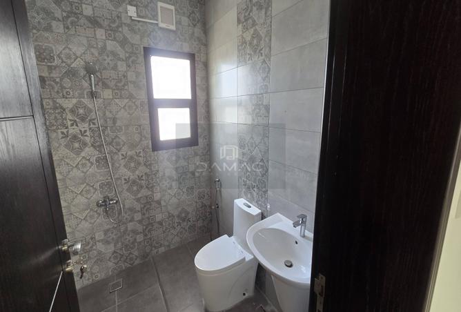 963513 - Property Image 2