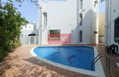 Villa - 3 Bedrooms - 3 Bathrooms for rent in Busaiteen - Muharraq Governorate