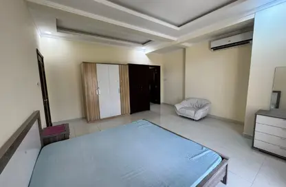 Apartment - 2 Bedrooms - 2 Bathrooms for rent in Um Al Hasam - Manama - Capital Governorate