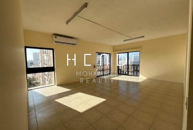 986076 - Property Main Image