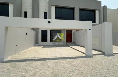 Villa - 3 Bedrooms - 5 Bathrooms for rent in Salmaniya - Manama - Capital Governorate