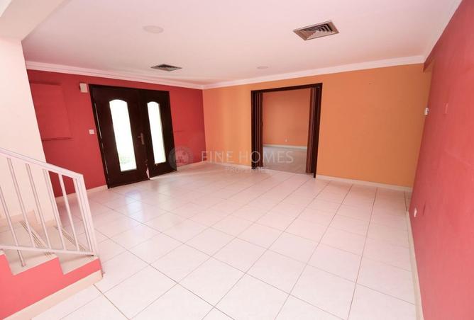 970472 - Property Image 2