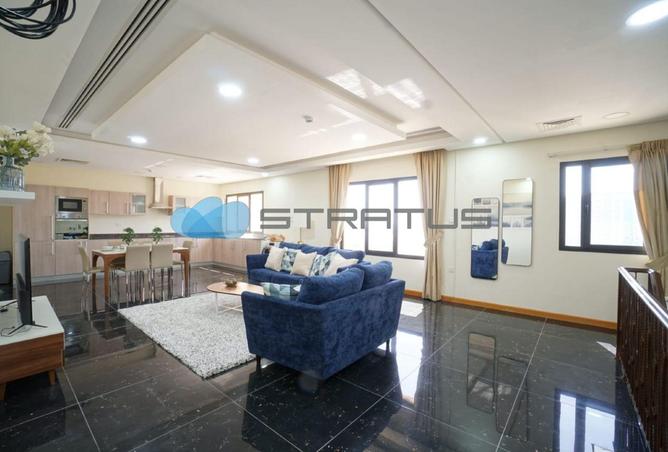 992647 - Property Image 2