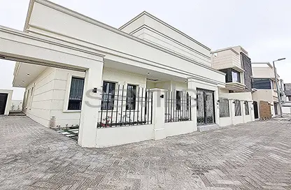 Villa - 4 Bedrooms - 3 Bathrooms for rent in Hidd - Muharraq Governorate