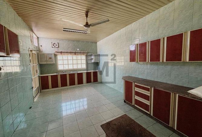 962877 - Property Image 3