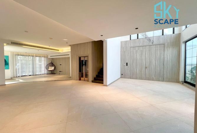 977215 - Property Image 2