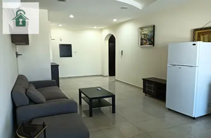 Apartment - 1 Bedroom - 2 Bathrooms for rent in Bu Ashira - Capital Governorate